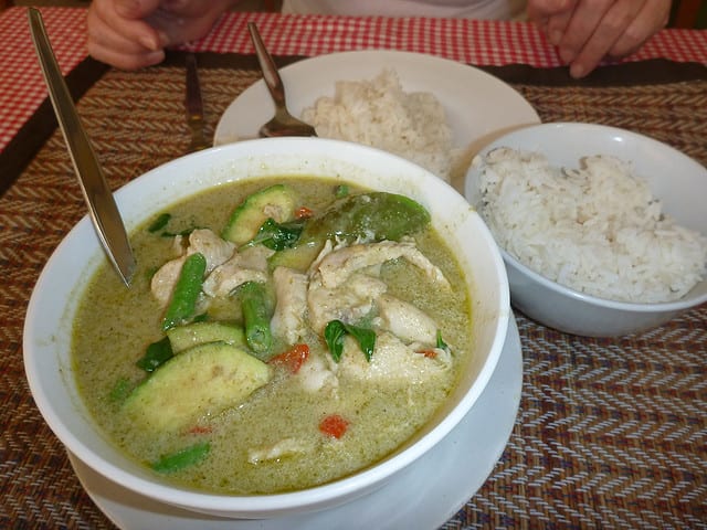Gaeng Keow Wan Gai